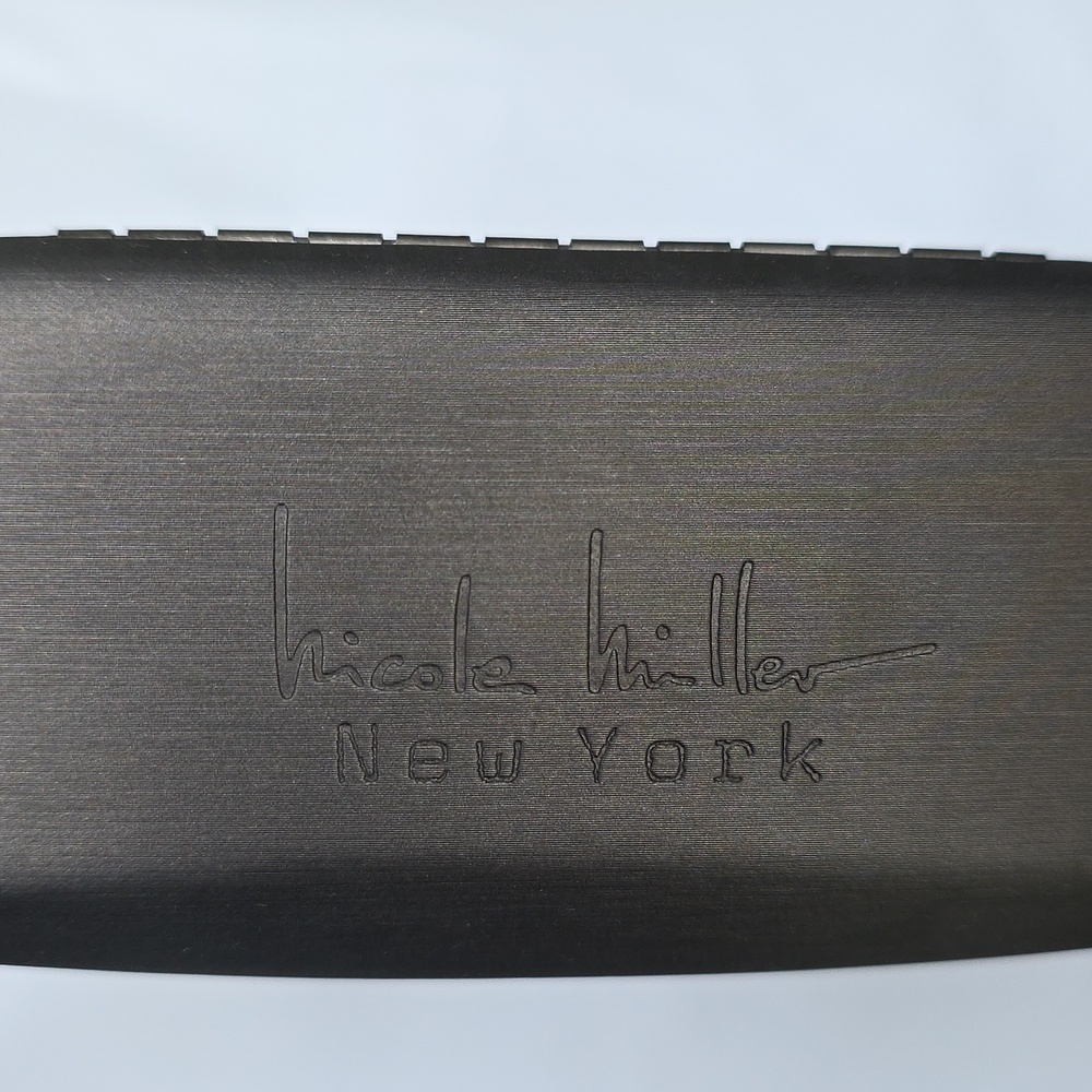 Nicole Miller NewYork Black Clamshell Case (Case Only)